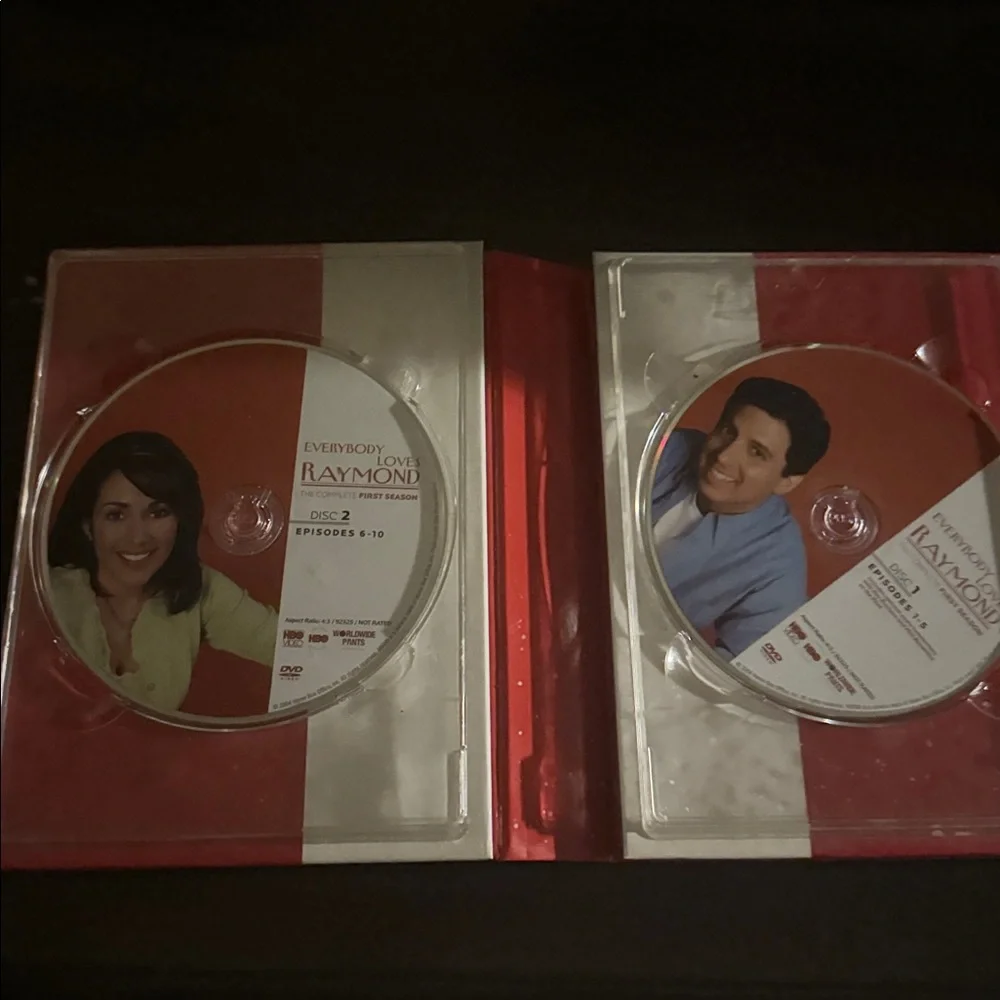 Everybody Loves Raymond DVD Set Season 1 5 CDs + Bonus Material